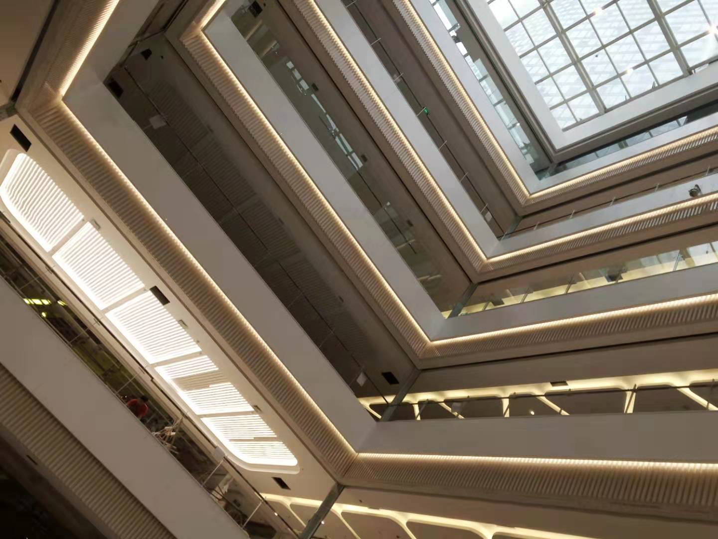 重慶金科九曲河鋁板工程